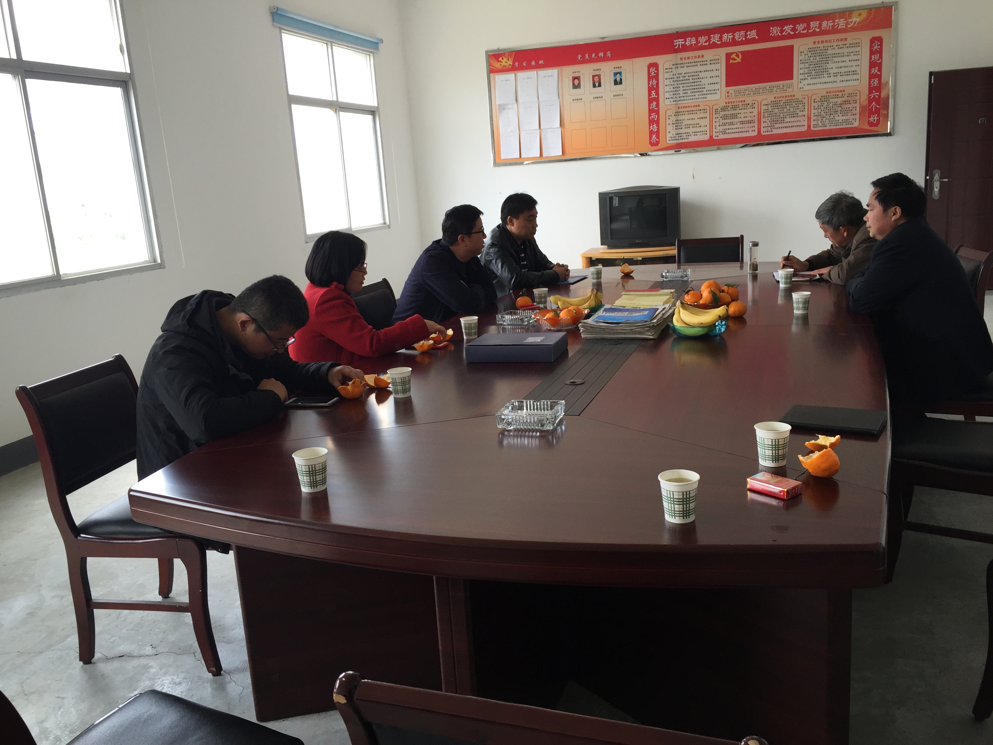 市水利局包聯秦巴公司，市局領導一行五人于2017年3月9日親自來指導企業如何發(fā)展，安排新一年的工作計劃